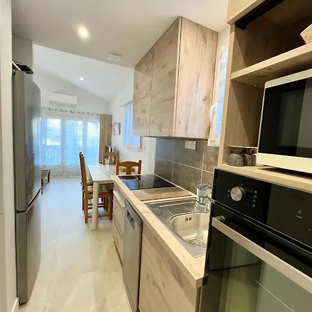 Bed & Breakfast Bastide Du Levant - 50m - Rez De Jardin