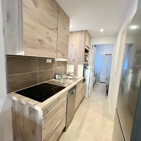 Bastide Du Levant - 50m - Rez De Jardin 2*