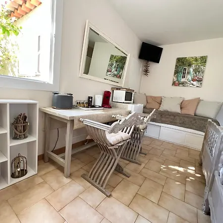 Alojamento de Acomodação e Pequeno-almoço Bastide Du Levant - 50m - Rez De Jardin