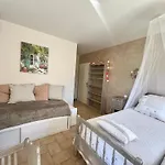 לינה וארוחת בוקר Bastide Du Levant - 50m - Rez De Jardin סן-מקסים