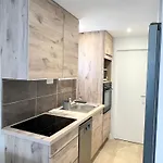 Bastide Du Levant Oda ve Kahvaltı 2*