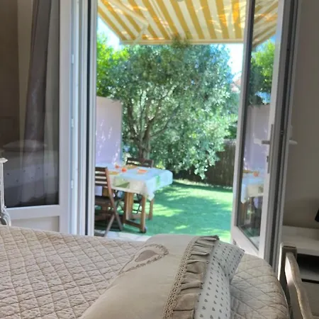 Bastide Du Levant Bed & Breakfast