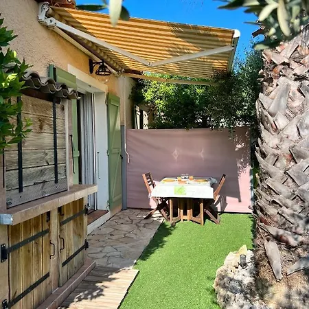 Bastide Du Levant - 50m - Rez De Jardin B&B