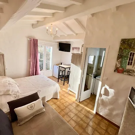 Bed and Breakfast Bastide Du Levant - 50m - Rez De Jardin Σαιντ-Μαξίμ
