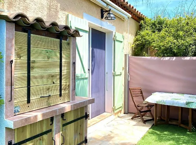 Bastide Du Levant - 50m - Rez De Jardin Sainte-Maxime