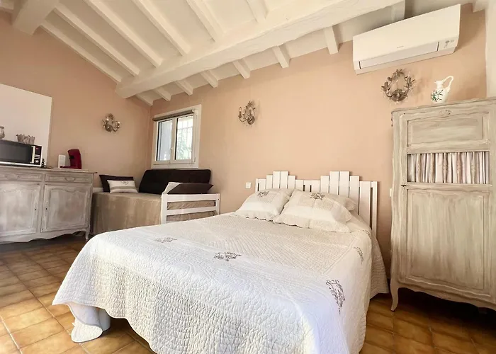 Bastide Du Levant - 50m - Rez De Jardin Sainte-Maxime